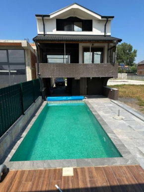 Belgrade River House
